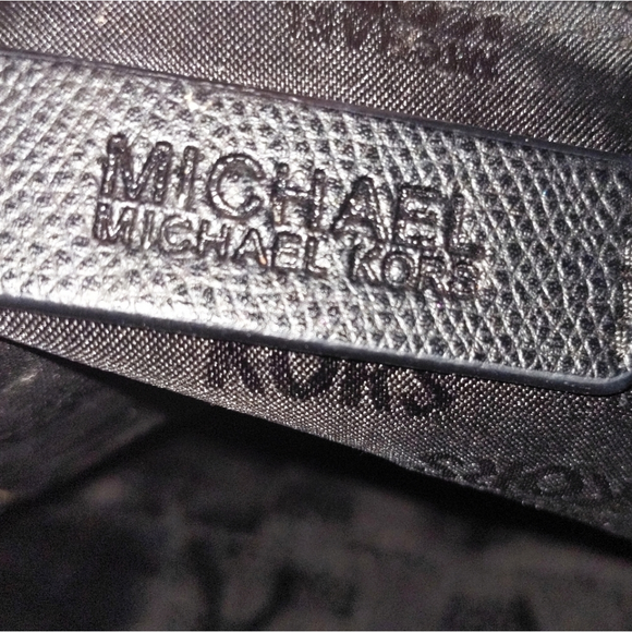 MICHAEL Michael Kors  Travel Black Leather Tote - Picture 7 of 13